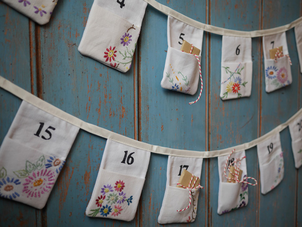 vintage advent calendar bunting