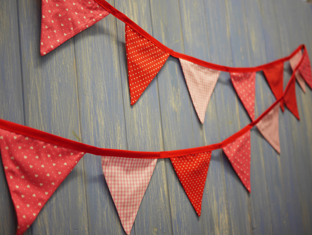 valentines bunting